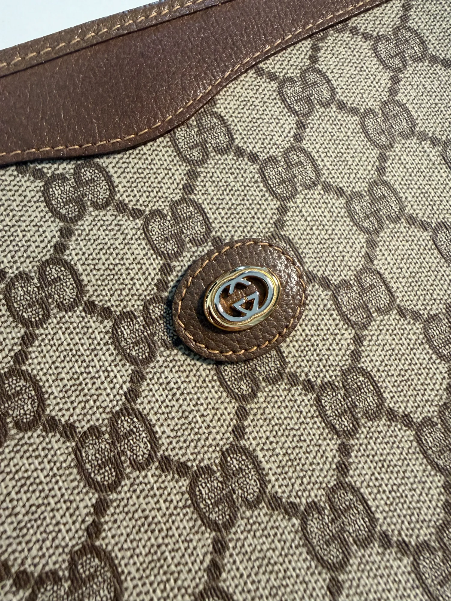 Gucci GG Supreme Toiletry Pouch - Vintage - Image 2