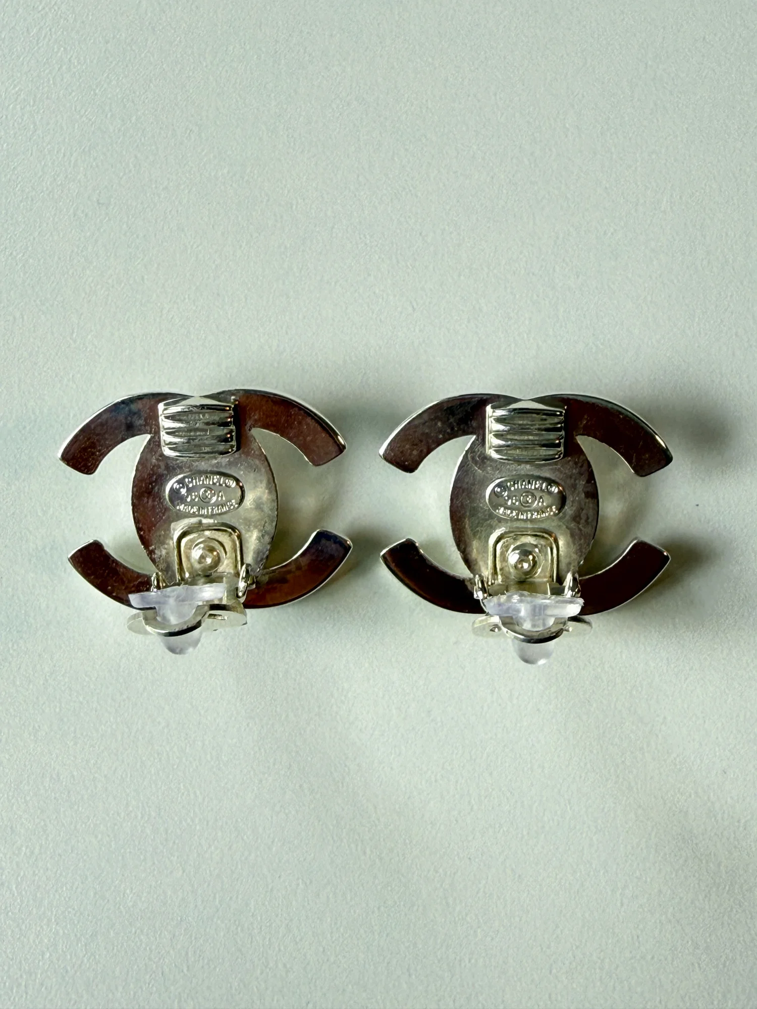 Chanel CC Turnlock Earrings (1996) - Image 4